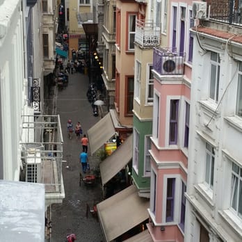 Corinne Hotel - The view from our balcony leading to the main shopping districts and eateries --lively area - Hotels Near Me - Istanbul, 34