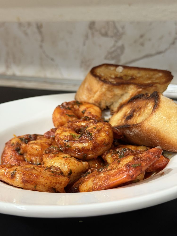 High Tide Grille Logo