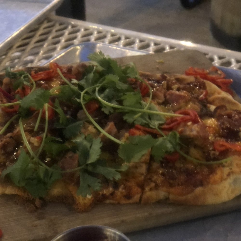 Mammoth Brewing - BBQ chicken flatbread pizza - Breweries Near Me - Mammoth Lakes, California Mammoth Brewing - BBQ chicken flatbread pizza - Breweries Near Me - Mammoth Lakes, California