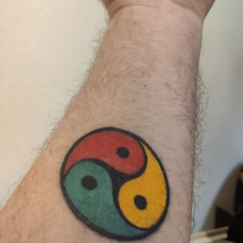 Hold Fast Studio - Triple yin-yang.
Buddha
Dharma
Sangha - Tattoo Near Me - Redwood City, California Hold Fast Studio - Triple yin-yang.
Buddha
Dharma
Sangha - Tattoo Near Me - Redwood City, California