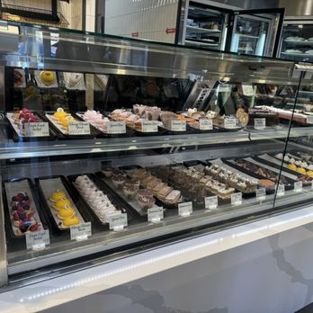 PORTO’S BAKERY & CAFE - Updated February 2025 - 13067 Photos & 11739