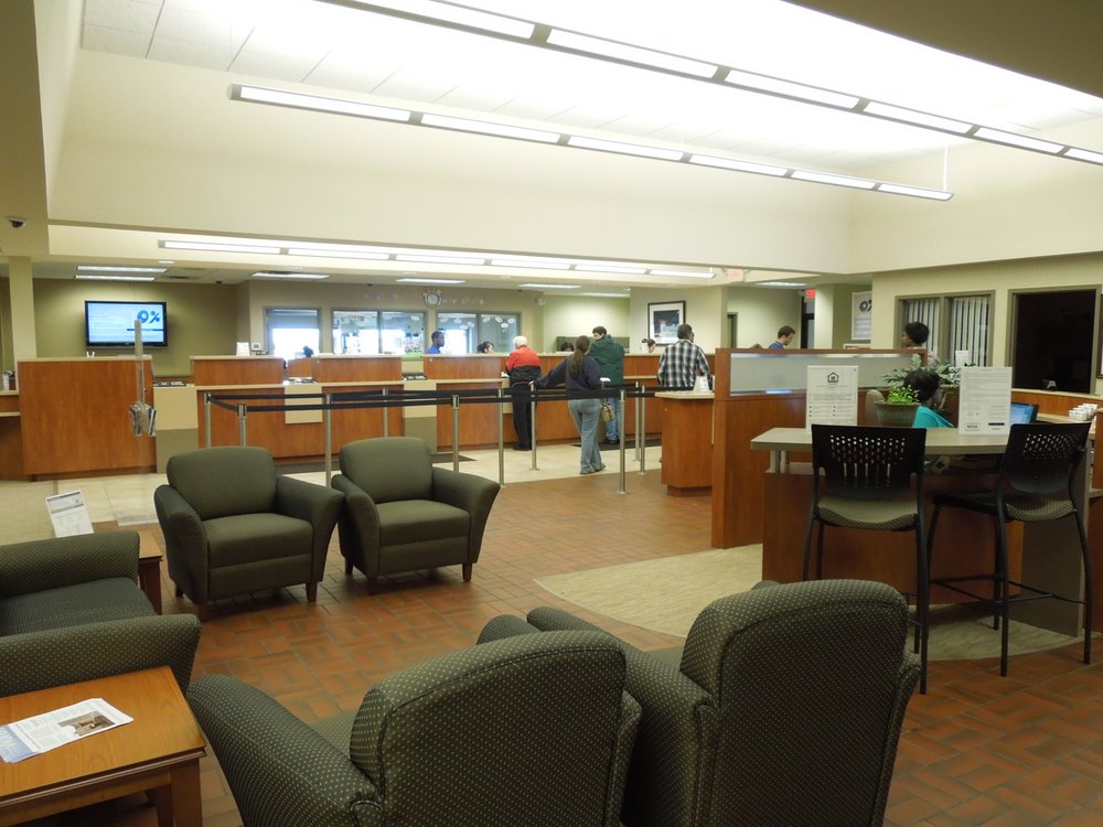 LANDMARK CREDIT UNION Updated October 2024 12 Reviews 3600 N