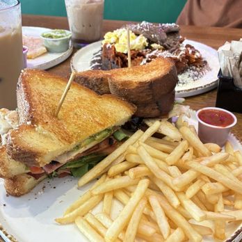 Madres Brunch - Coffee & Tea Near Me - Monrovia, California Madres Brunch - Coffee & Tea Near Me - Monrovia, California
