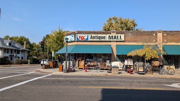 Mall of St Paul by null