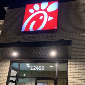 Chick-fil-A - Shiny new entrance! - Fast Food Near Me - Bridgeton, Missouri