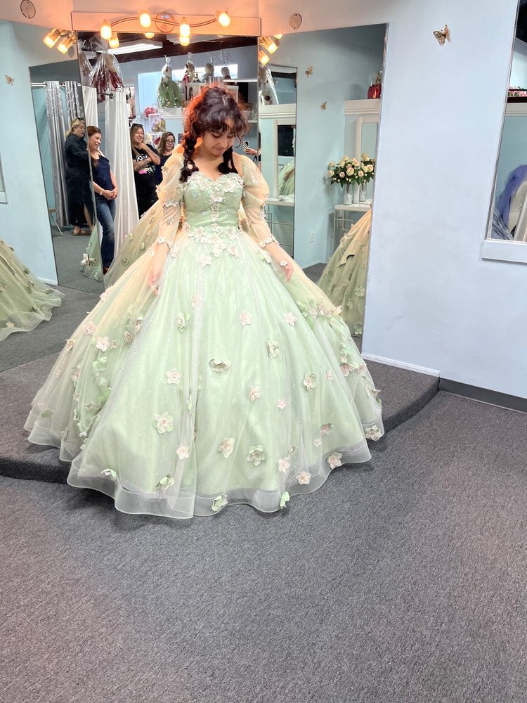 Royal Tie Tuxedos & Bridal