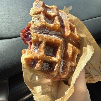 Obet & Del's Coffee - Strawberry Crumble Waffle - Coffee & Tea Near Me - Los Angeles, California Obet & Del's Coffee - Strawberry Crumble Waffle - Coffee & Tea Near Me - Los Angeles, California