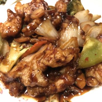Chow Chinese Take Out - Flounder Cubes with Garlic Sauce - Chinese Near Me - Bayside, New York