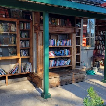 Bart's Books - Bookstores Near Me - Ojai, California