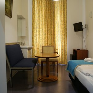 Hotel Pension Arta 13 Photos Hotels Kaiser Friedrich Str 63 Charlottenburg Berlin Germany Phone Number Yelp