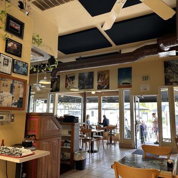 Curbside Cafe - Breakfast & Brunch Near Me - Vista, California