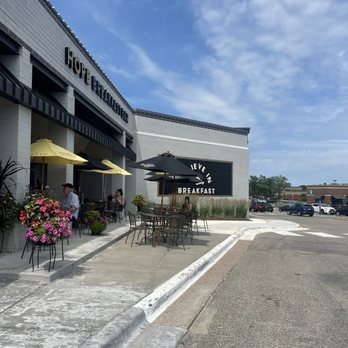 Hope Breakfast Bar - Eagan - Outside - Breakfast & Brunch Near Me - Eagan, Minnesota
