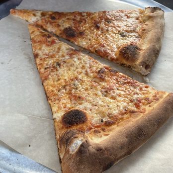 Freda's Pizza - Pizza by the slice but split in half - Pizza Near Me - Camarillo, California