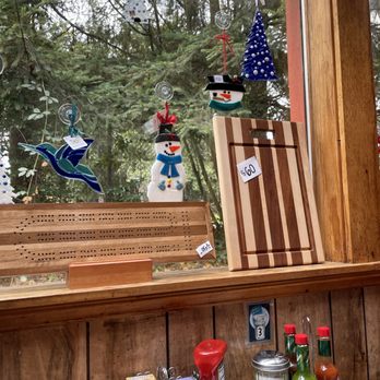 Charlie's Cafe - Eat lunch and do your Christmas shopping. - American Near Me - Enumclaw, Washington Charlie's Cafe - Eat lunch and do your Christmas shopping. - American Near Me - Enumclaw, Washington