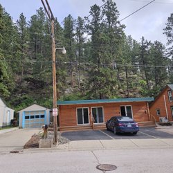 Trails End Cabins & Motel