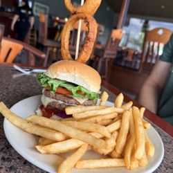 Huck Finn's On the Water - pool 8 double cheeseburger