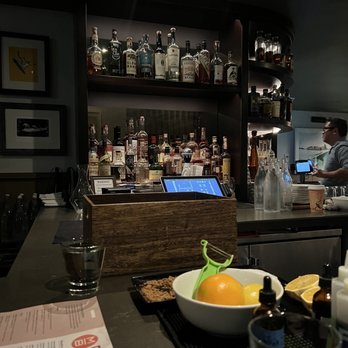 Manhattan Beach Post - Checking in from the bar - New American Near Me - Manhattan Beach, California Manhattan Beach Post - Checking in from the bar - New American Near Me - Manhattan Beach, California