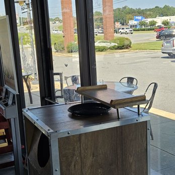 Schlotzsky's - Zoom in to see tge grim on the windows and doors - Pizza Near Me - Woodstock, Georgia Schlotzsky's - Zoom in to see tge grim on the windows and doors - Pizza Near Me - Woodstock, Georgia