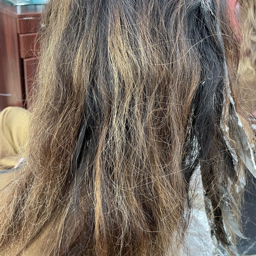 Sunshine Salon - Before - Hair Salons Near Me - Carson, California Sunshine Salon - Before - Hair Salons Near Me - Carson, California