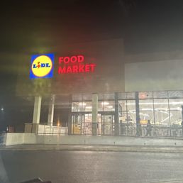 Exterior photo of Lidl - Garwood, New Jersey Exterior photo of Lidl - Garwood, New Jersey