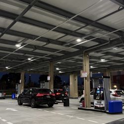 Costco Gas Station - Multiple lanes for gas pumps