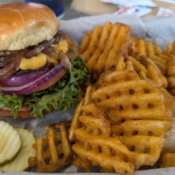 Rep’s Burgers - Double burger with lettuce tomato onion and grilled onions. - Fast Food Near Me - Palatine, Illinois