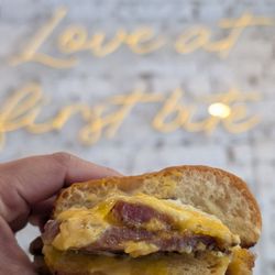 Little Kirin - Lap Cheurng Egg Sandwich