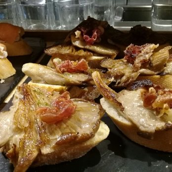 Lete - Giant Mushrooms with bacon - Bars Near Me - Donostia, SS