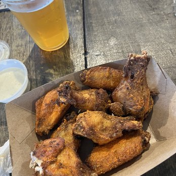 TUPPS Brewery - Grapefruit IPA and dry rub wings with buttermilk pickle ranch (amazing). - Breweries Near Me - McKinney, Texas TUPPS Brewery - Grapefruit IPA and dry rub wings with buttermilk pickle ranch (amazing). - Breweries Near Me - McKinney, Texas