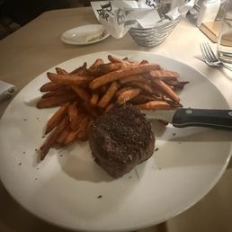 Filet Mignon (6 oz) Filet Mignon (6 oz)