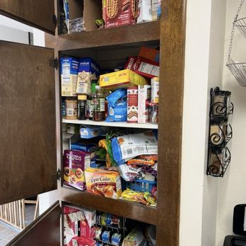 Refresh Living Studio - Before - Home Organization Near Me - Sacramento, California Refresh Living Studio - Before - Home Organization Near Me - Sacramento, California
