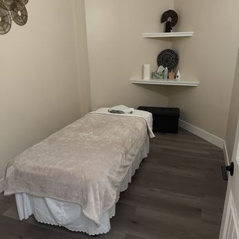 Aero Spa & Massage  - Single room - Massage Near Me - San Diego, California
