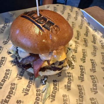 Los Verdes - Beef burger - Burgers Near Me - Hallandale Beach, Florida Los Verdes - Beef burger - Burgers Near Me - Hallandale Beach, Florida