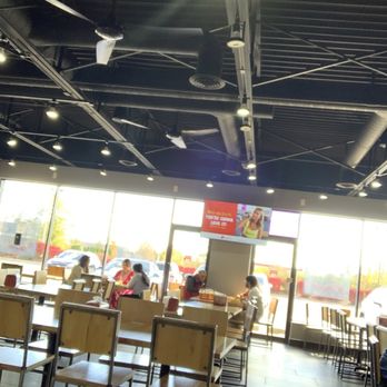 Neehee's - Inside - Indian Near Me - Canton, Michigan