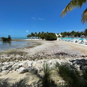 Isla Bella Beach Resort - Beach area. - Resorts Near Me - Marathon, Florida Isla Bella Beach Resort - Beach area. - Resorts Near Me - Marathon, Florida