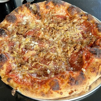 Clyde's Pies - Sausage pizza - Pizza Near Me - Steamboat Springs, Colorado