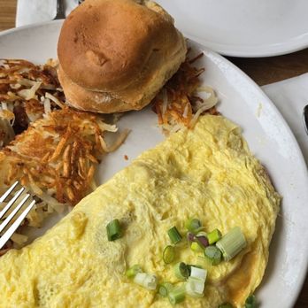 Broken Yolk Cafe - Meat omelette. Not bad - Breakfast & Brunch Near Me - San Diego, California Broken Yolk Cafe - Meat omelette. Not bad - Breakfast & Brunch Near Me - San Diego, California