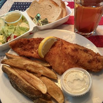 Gia's Pizzeria - Fried Cod with JoJo potatoes, salad, and bread - Italian Near Me - Boardman, Ohio Gia's Pizzeria - Fried Cod with JoJo potatoes, salad, and bread - Italian Near Me - Boardman, Ohio