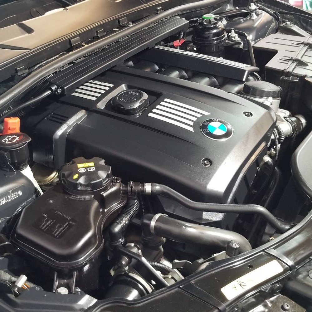 Before and after of my engine bay. Amazing. Before and after of my engine bay. Amazing.
