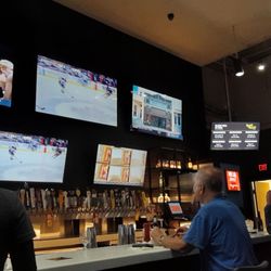 Buffalo Wild Wings - Bar