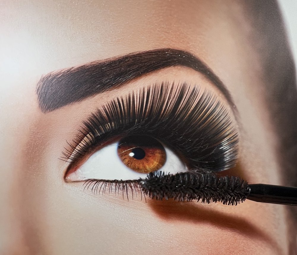 Em Lash Studio Logo