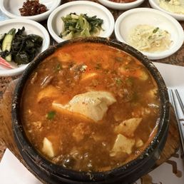 spicy beef tofu soup / Sogogi Sundubu spicy beef tofu soup / Sogogi Sundubu