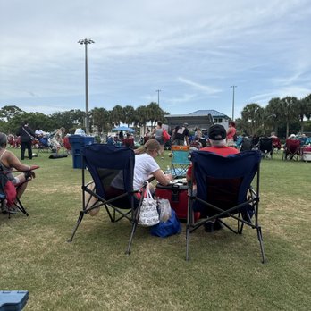 Holiday Park - Dog Parks Near Me - Fort Lauderdale, Florida