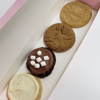 Crumbl - San Marcos - Eggnog, Frozen Hot Chocolate, Gingersnap and Snickerdoodle - Bakeries Near Me - San Marcos, California