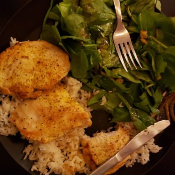 Mac's Downtown - Chicken, rice, spinach salad - Seafood Near Me - El Paso, Texas Mac's Downtown - Chicken, rice, spinach salad - Seafood Near Me - El Paso, Texas