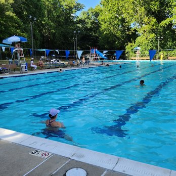 Bethesda Outdoor Pool - Swimming Pools Near Me - Bethesda, Maryland Bethesda Outdoor Pool - Swimming Pools Near Me - Bethesda, Maryland
