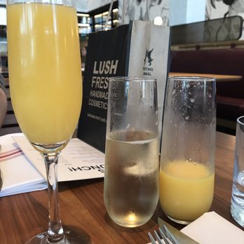 Earls Kitchen + Bar - Bottomless mimosas that I only got 1 mimosas - New American Near Me - Orlando, Florida Earls Kitchen + Bar - Bottomless mimosas that I only got 1 mimosas - New American Near Me - Orlando, Florida