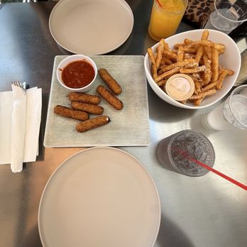 Rafael's Kitchen - Breakfast & Brunch Near Me - Santa Ana, California Rafael's Kitchen - Breakfast & Brunch Near Me - Santa Ana, California