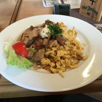 Schnaitseer Wirth - Schweinelendchen in Pilzrahmsauce und Spätzle - Restaurants Near Me - Schnaitsee, BY