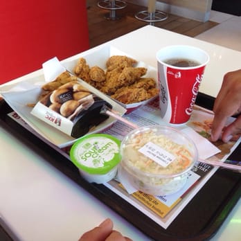 KFC - Ein Chicken Wings Menü - Fast Food Near Me - Giessen, HE KFC - Ein Chicken Wings Menü - Fast Food Near Me - Giessen, HE